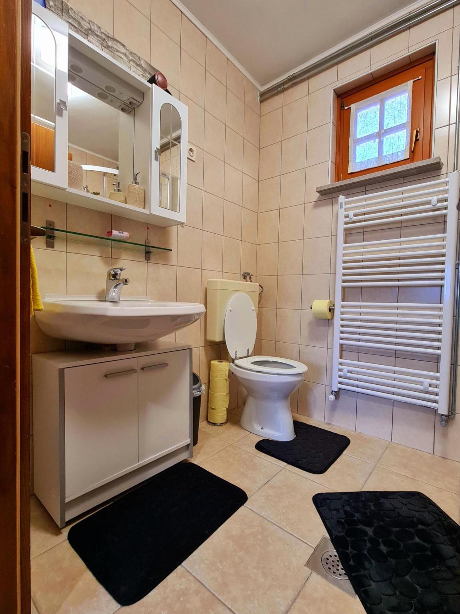 Apartment Anaya Paradise For Families Бовец Екстериор снимка