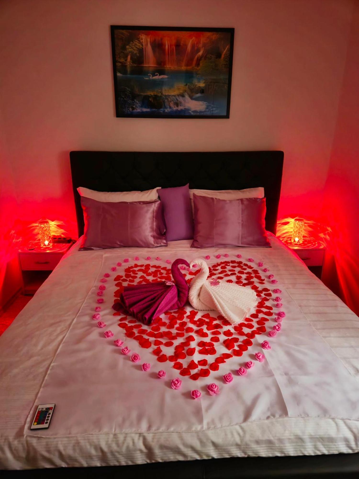 Apartment Anaya Paradise For Families Бовец Екстериор снимка